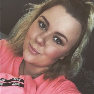 Meet your Posher, Brittney